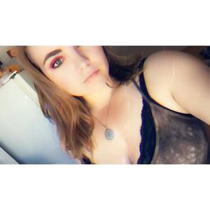 Meet your Posher, Meira